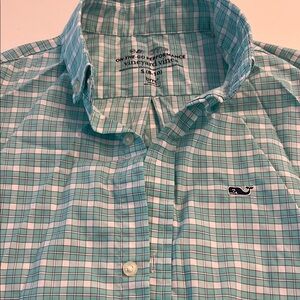 Vineyard Vines Performance Green Button Down Shirt — Like new!